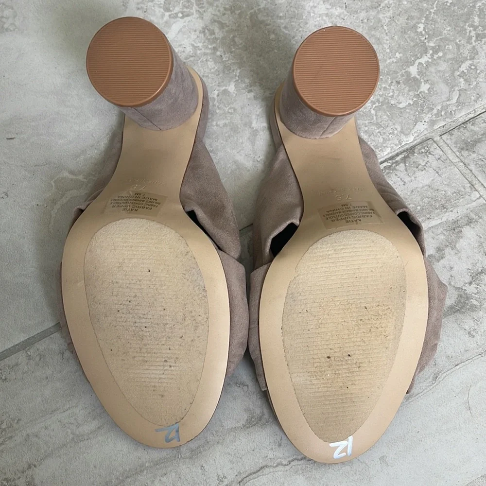 Kaari Blue Katie Heel Sandal, Size 7.5